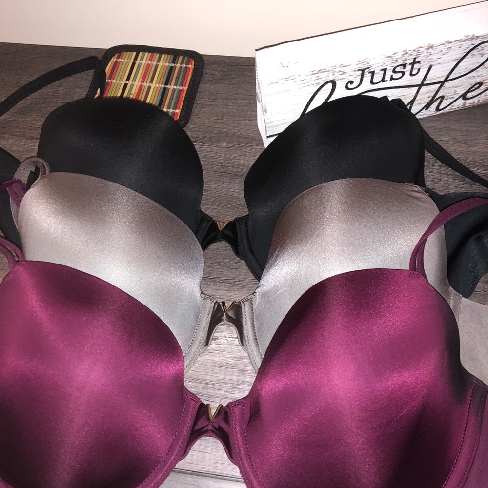 Set of Victoria secret bras - Picture 2 of 5